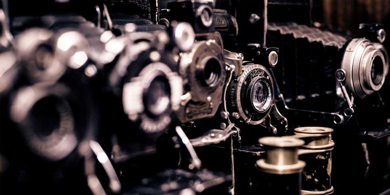 多云与混合云网络互联方案深度对比:专线、VPN与云交换的选型指南